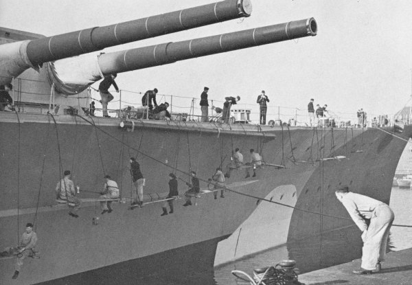 Bismarck hull painting Kiel