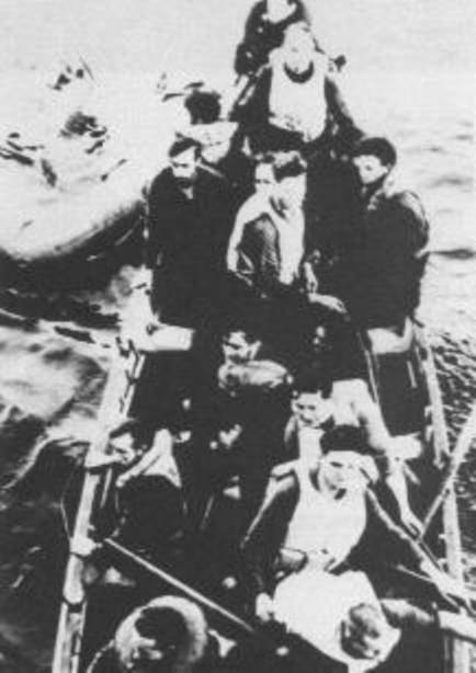 Ueberlebende von U-300